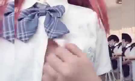 校园女友上课发瘾，天台约会激情抽插