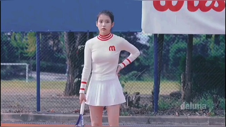 韩国美女性感诱惑，完美曲线令人沉迷，火辣身材激发无限幻想。