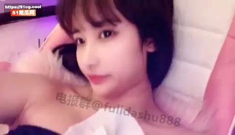 网红主播小铁铁私密视频曝光，大尺度画面引热议 黑料,成人