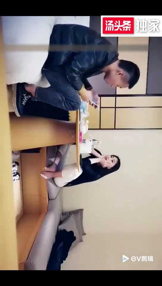 全国探花之气质黑衣美女，性感迷人，风情万种，诱惑难挡，美艳动人，令人沉醉。 全国探花黑衣尤物 性感风情诱惑难挡