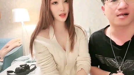 高颜值网红模特遭眼睛男玩弄 极品身材尽显诱惑 探花系列新作 探花,网红 极品高颜值网红模特遭眼睛男狠狠玩弄 诱人身材尽显