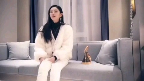镜中仙女，后入狂欢，口交探花，大长腿缠绵
