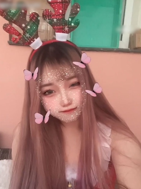 福利姬Eloise软软圣诞特辑近距离特写诱人曲线性感迷人