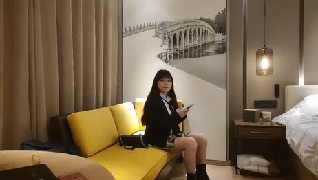 黑丝御姐纯情妹，制服诱惑，激情探秘