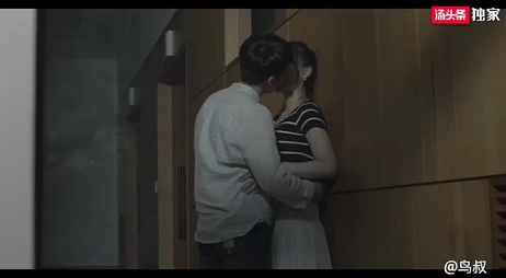 金屋藏娇3：韩国美女激情演出，私密空间尽情释放，情欲交织，迷人诱惑，极致享受。