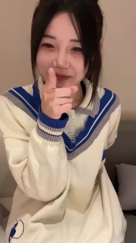 国产巨乳嫩模黑丝诱惑 自拍玩跳弹春光乍泄