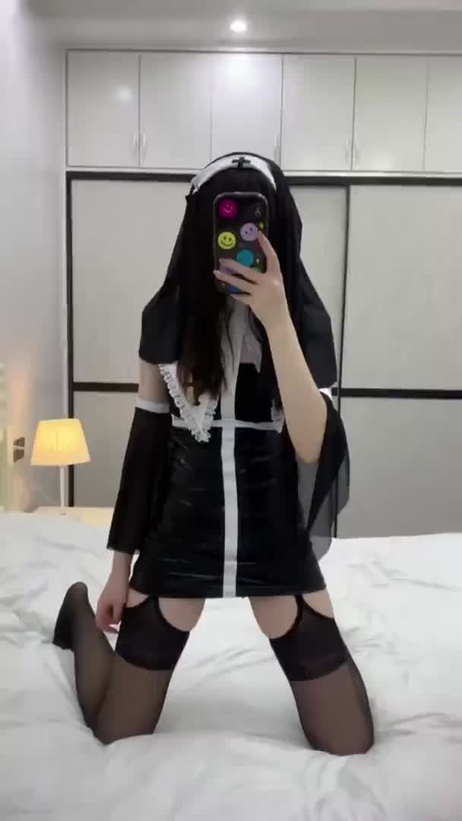 林扣弦的微密圈诱惑，美女的低语让你沉沦，无法自拔。