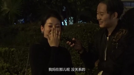 舌尖缠绵：高手街头激吻正妹，舌舞翻腾尽显技巧 成人 综艺