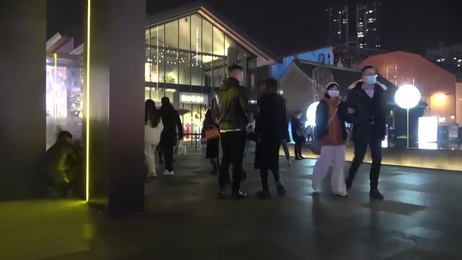 约会教练实战搭讪，一镜到底揭秘真实成功率，成人综艺激情呈现。 #约会实战 #成人综艺