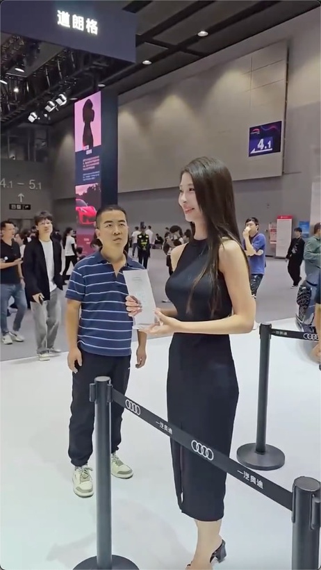 冲上热搜！“条纹哥”被封禁，车模诱惑资源合集，美艳动人，尽享视觉盛宴 #成人 #色情 重写后标题： 车模诱惑合集曝光 条纹哥封禁事件引热议 视觉盛宴美艳动人