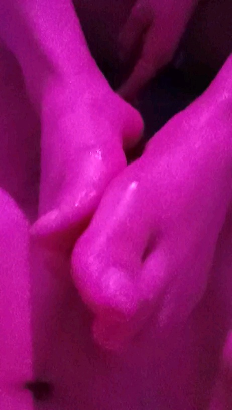 美腿熟女足交体验，恋足癖的极致享受，点赞收藏不迷路。