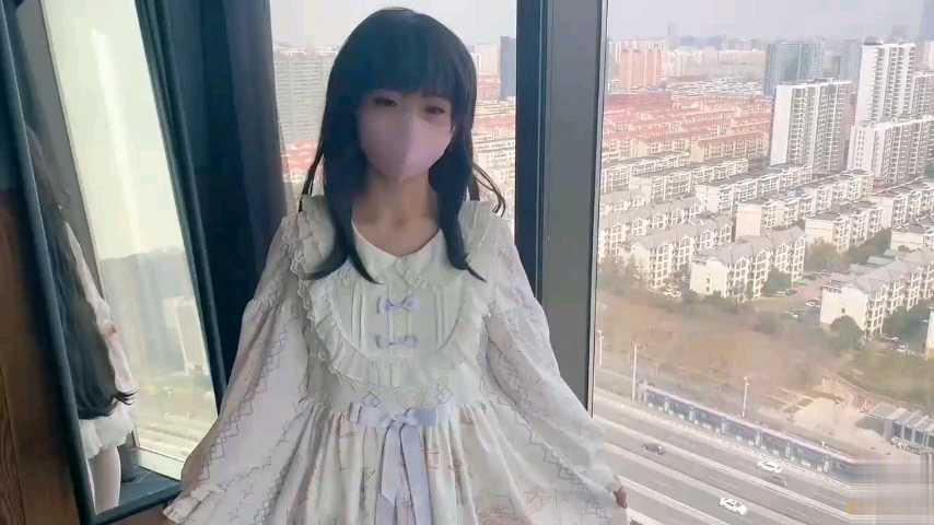 萝莉丝足挑逗，脚丫轻抚撸射快感 萌妹腿控情趣诱惑