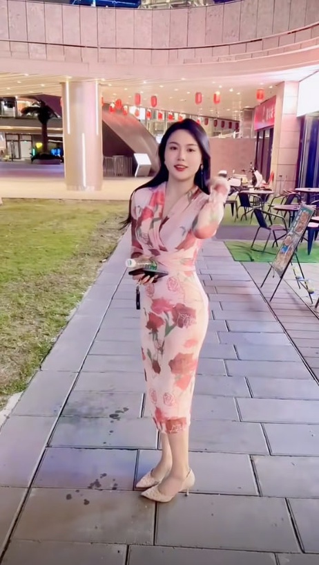 抖音少妇网红茶姨私密视频曝光 榜一大哥远程调教自慰实录
