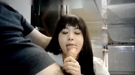 诱人人妻老师私密时刻：国产熟女偷拍