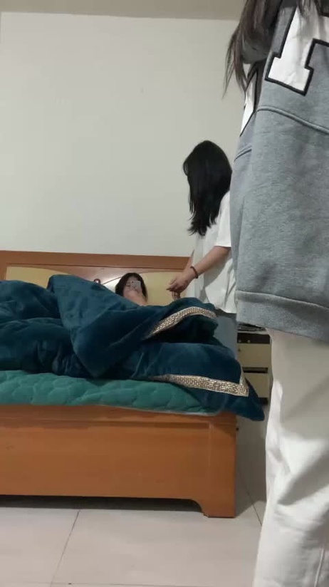 校园霸凌：女学生的残酷游戏，肉体的碰撞与呻吟交织，【暴力美学】【禁忌诱惑】