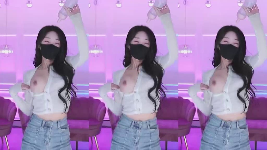 成人综艺，展现美乳美腿，极致享受。