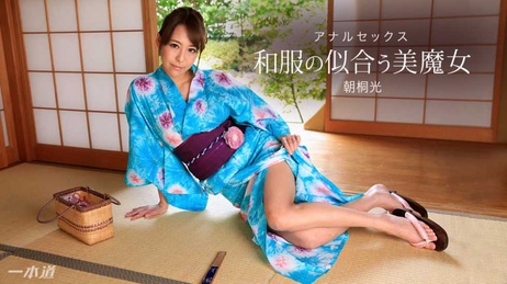 和服美魔女网红展现诱人身姿，日韩三级片中激情-anal性爱