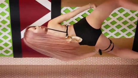 韩国女团性感翘臀热辣劲舞，火辣身材引爆全场激情