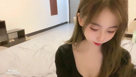 小桃酱私密挑战，甜美诱惑，国产原创糖心Vlog，激情四射，尽情享受。 小桃酱私密挑战 甜美诱惑 激情四射 尽情享受